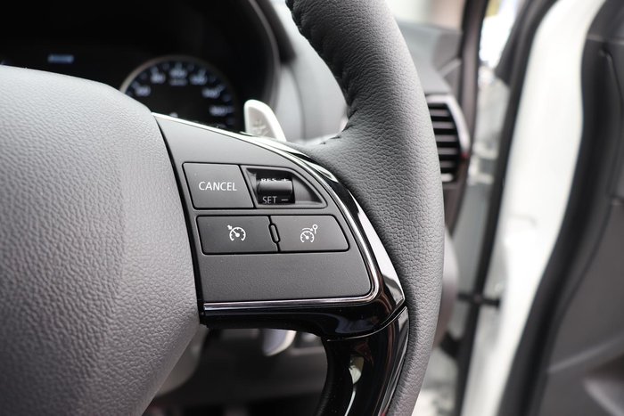 2024 Mitsubishi Eclipse Cross PHEV ES