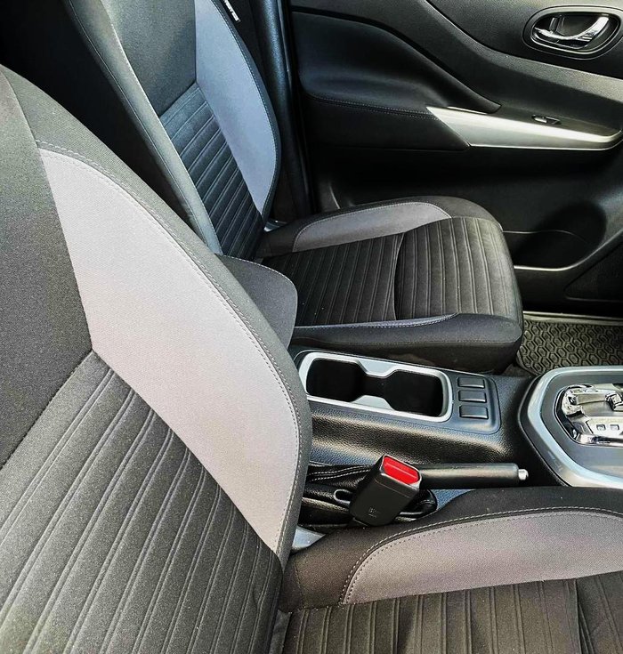 2022 Nissan Navara ST