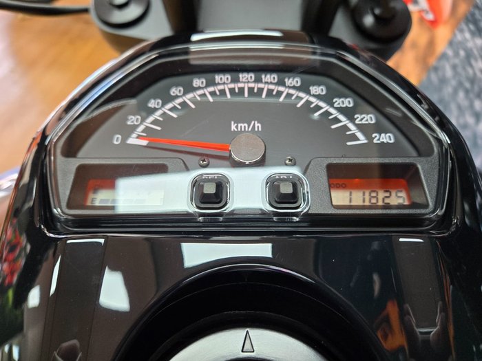 2018 Suzuki VZR 1800 BOULEVARD (M109R) Black