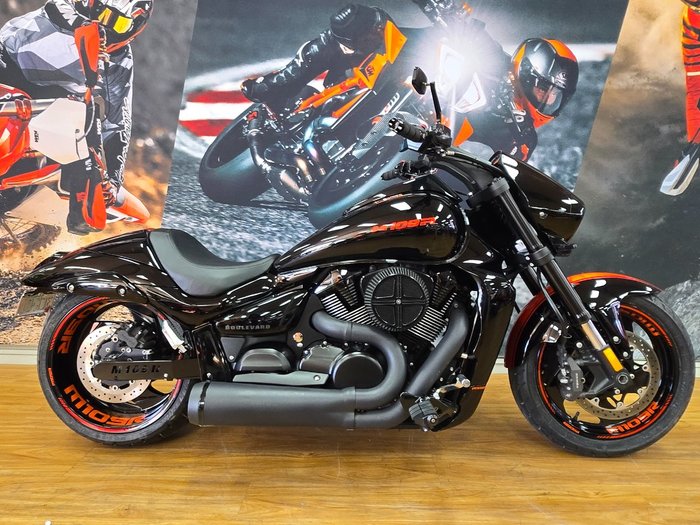 2018 Suzuki VZR 1800 BOULEVARD (M109R) Black