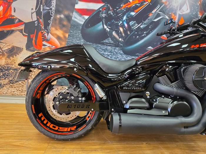 2018 Suzuki VZR 1800 BOULEVARD (M109R) Black