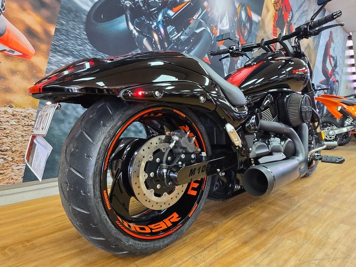 2018 Suzuki VZR 1800 BOULEVARD (M109R) Black