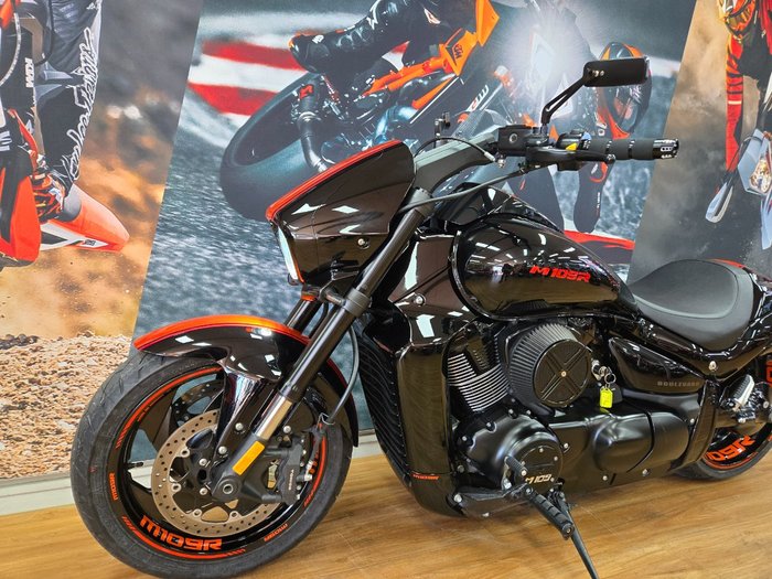 2018 Suzuki VZR 1800 BOULEVARD (M109R) Black