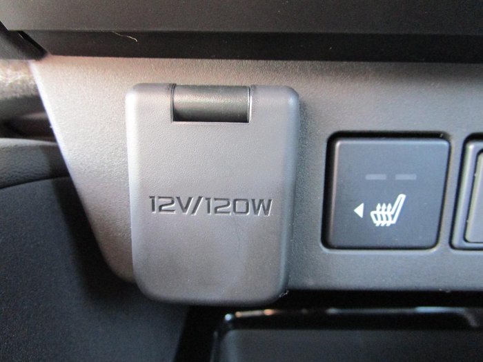 2025 Isuzu MU-X LS-T