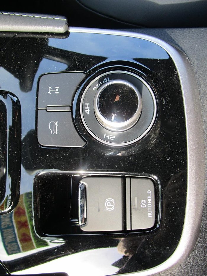 2025 Isuzu MU-X LS-T