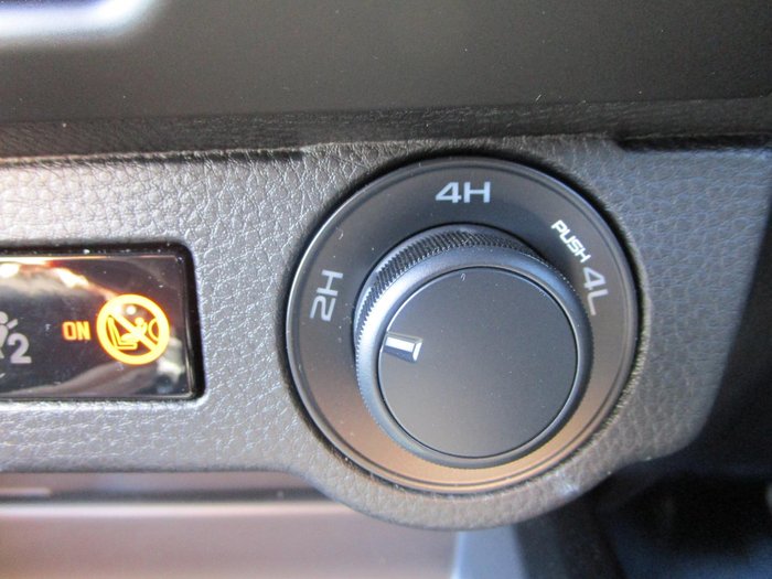 2025 Isuzu D-MAX X-RIDER