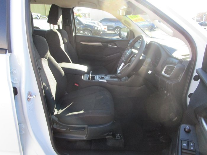 2025 Isuzu MU-X LS-M