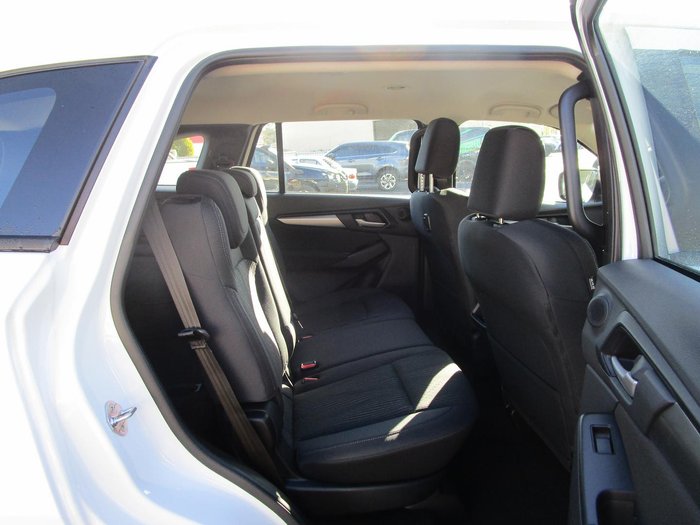 2025 Isuzu MU-X LS-M