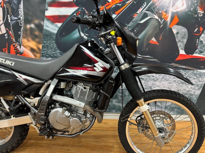 2011 Suzuki DR650SE Black