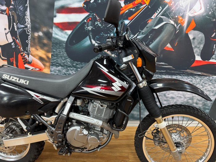 2011 Suzuki DR650SE Black