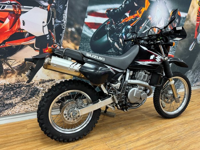 2011 Suzuki DR650SE Black