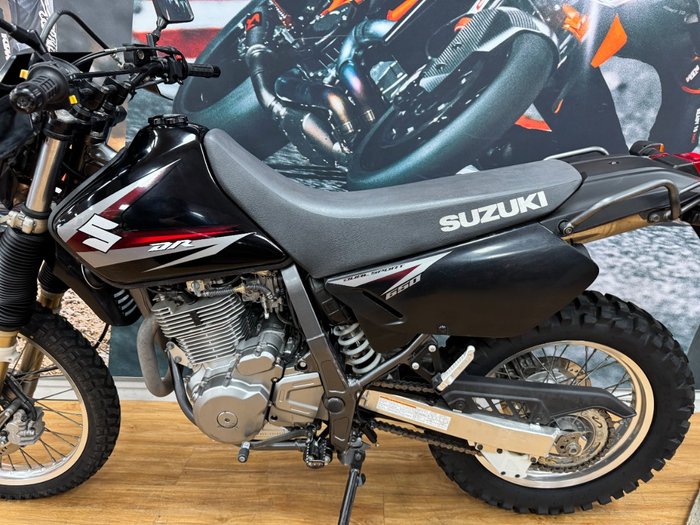 2011 Suzuki DR650SE Black