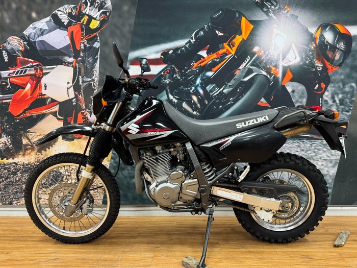 2011 Suzuki DR650SE Black