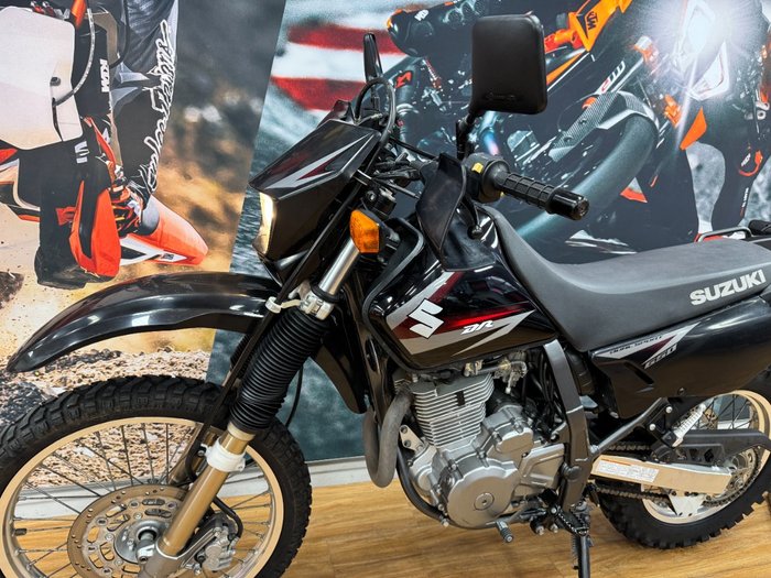 2011 Suzuki DR650SE Black