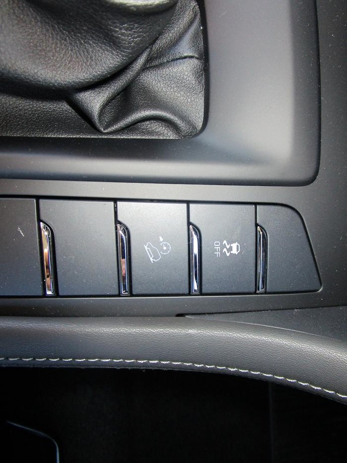 2025 Isuzu MU-X LS-M