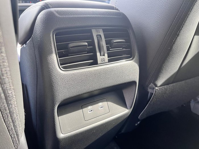 2025 Nissan QASHQAI Ti