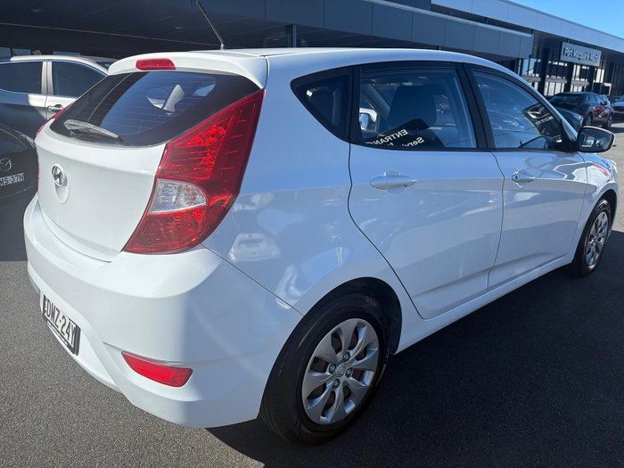 2017 Hyundai Accent Active