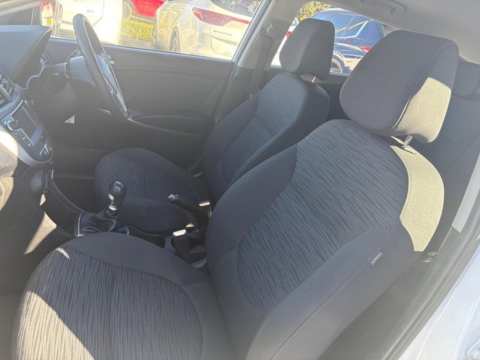 2017 Hyundai Accent Active