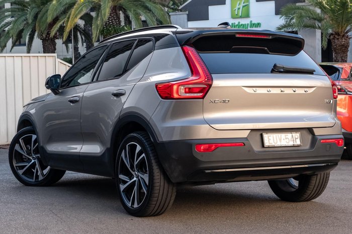 2022 Volvo XC40 T5 R-Design MY22 AWD GOLD