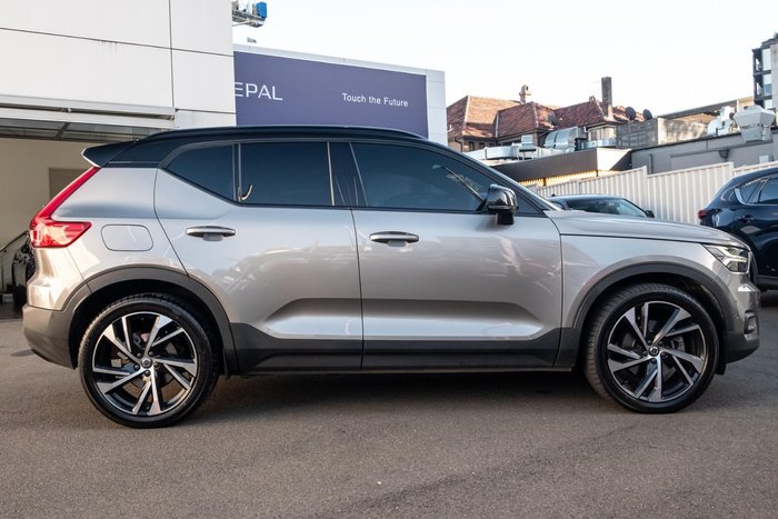 2022 Volvo XC40 T5 R-Design MY22 AWD GOLD