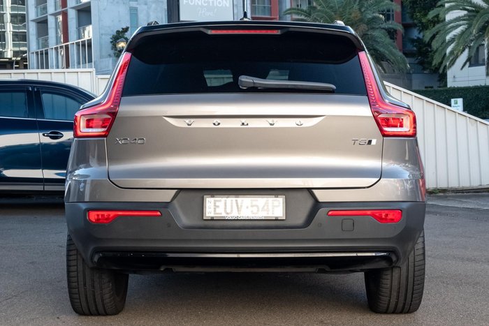 2022 Volvo XC40 T5 R-Design MY22 AWD GOLD
