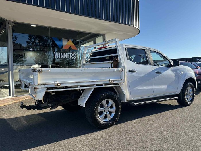 2020 Nissan Navara ST
