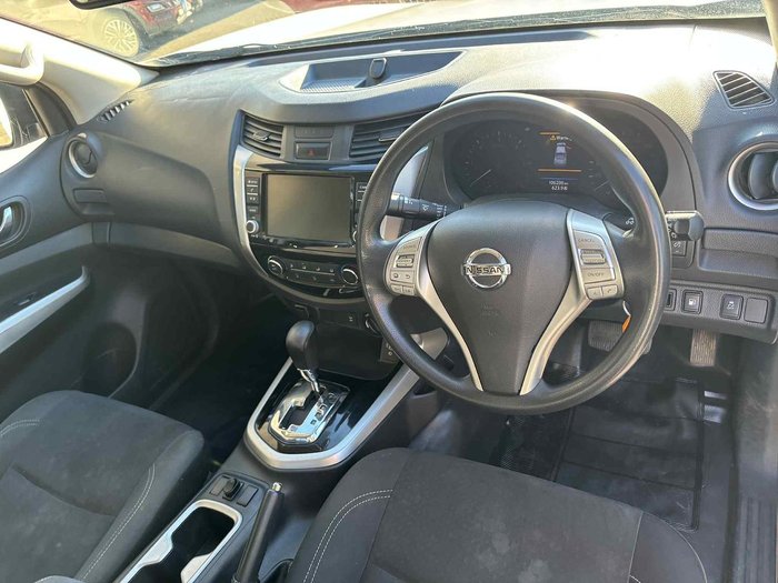 2020 Nissan Navara ST