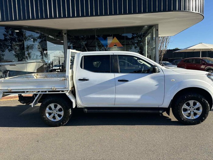 2020 Nissan Navara ST