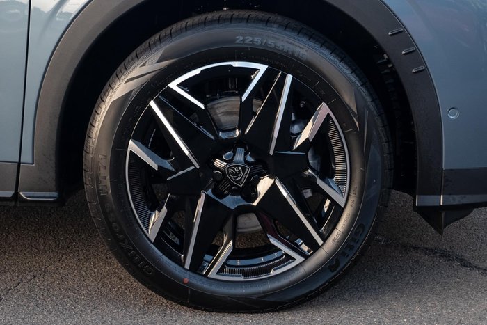 2025 Peugeot 5008 GT Premium Hybrid