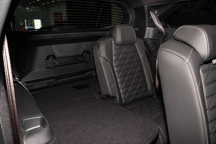 2025 Peugeot 5008 GT Premium Hybrid