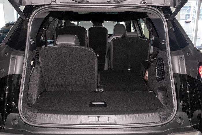 2025 Peugeot 5008 GT Premium Hybrid