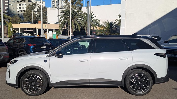 2025 Peugeot 5008 GT Premium Hybrid