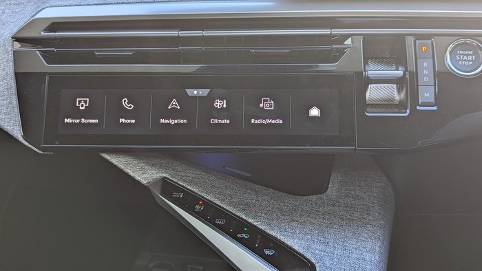 2025 Peugeot 5008 GT Premium Hybrid P74 MY25 Okenite White