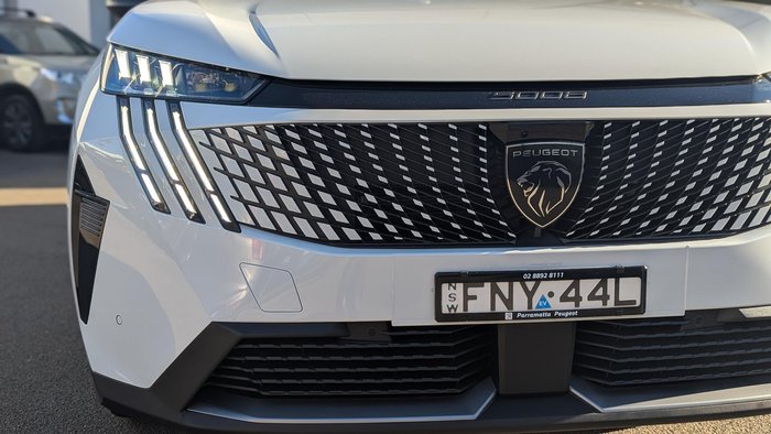 2025 Peugeot 5008 GT Premium Hybrid