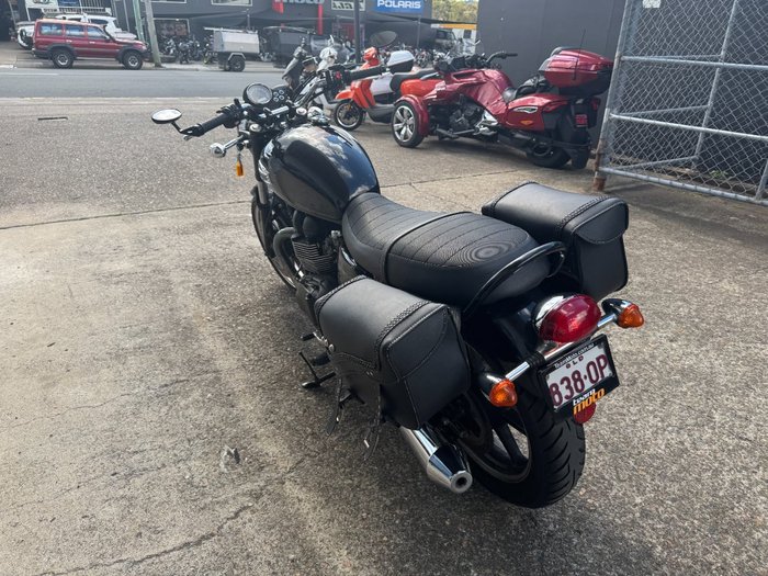 2016 Triumph BONNEVILLE Phantom Black