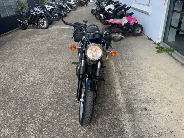 2016 Triumph BONNEVILLE Phantom Black