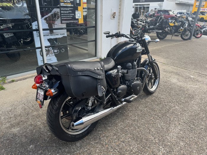 2016 Triumph BONNEVILLE Phantom Black