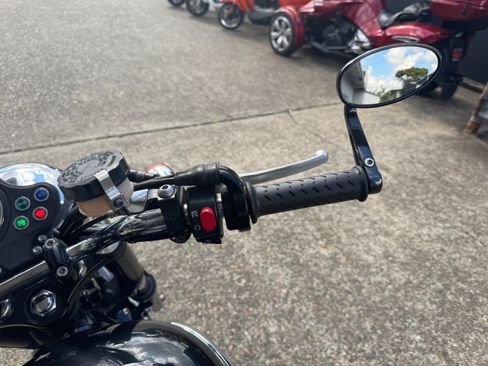 2016 Triumph BONNEVILLE Phantom Black
