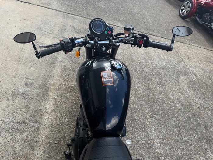 2016 Triumph BONNEVILLE Phantom Black