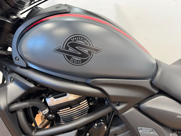 2023 Kawasaki VULCAN S Black/red
