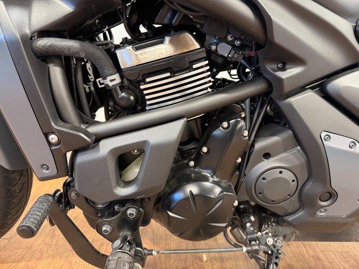 2023 Kawasaki VULCAN S Black/red