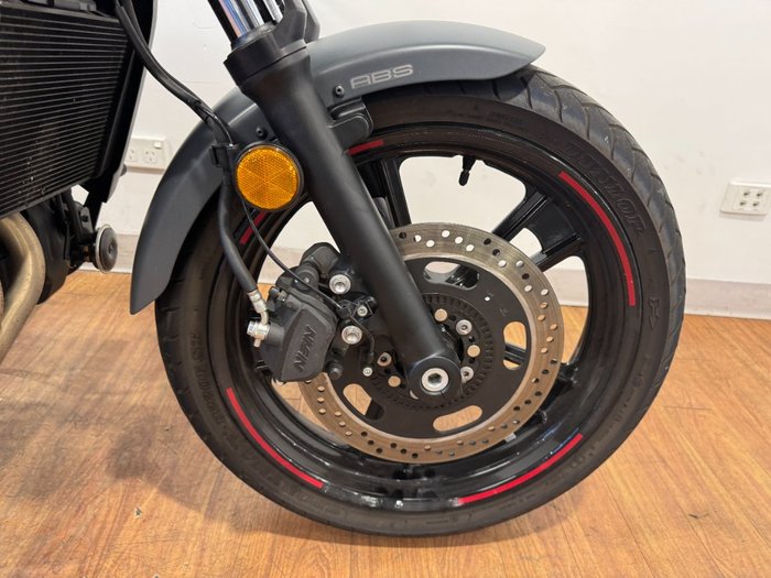 2023 Kawasaki VULCAN S Black/red
