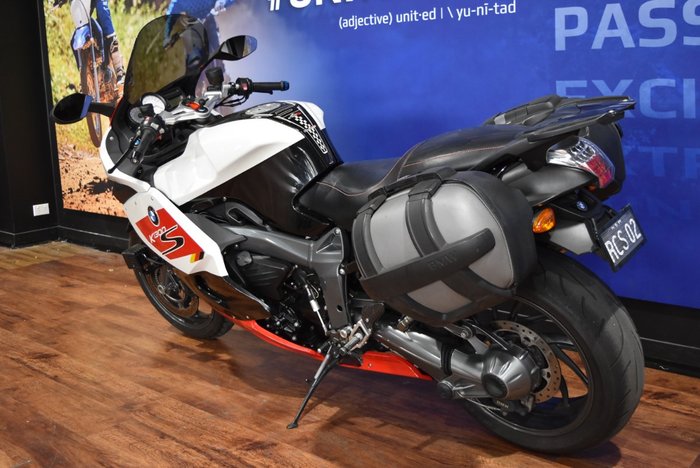 2014 BMW Motorrad K1300 S DRAGON RED/WHITE