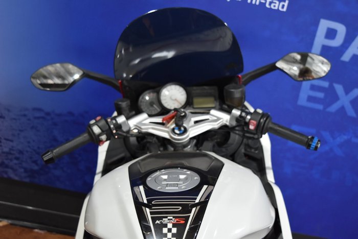 2014 BMW Motorrad K1300 S DRAGON RED/WHITE
