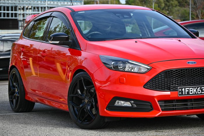 2017 Ford Focus ST