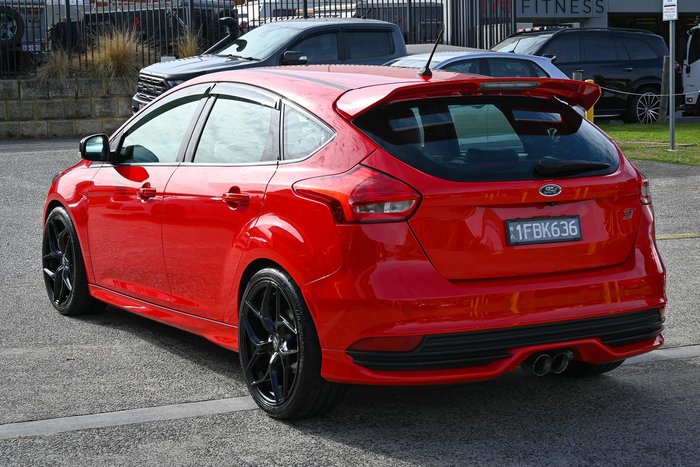 2017 Ford Focus ST