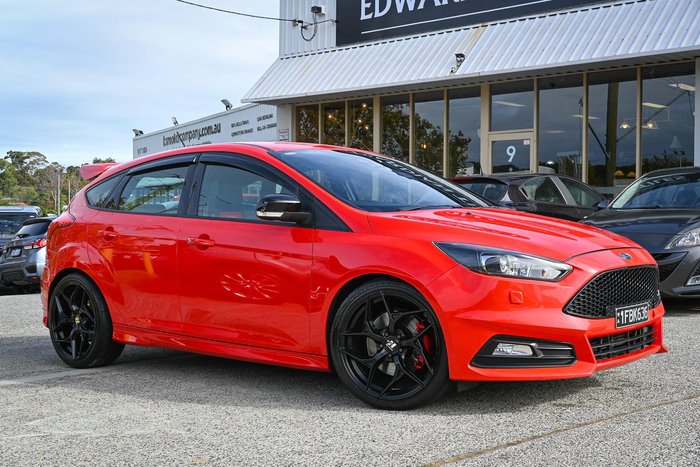 2017 Ford Focus ST