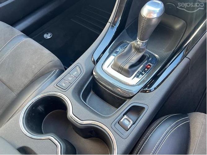2015 Holden Commodore SV6 VF MY15 Heron White