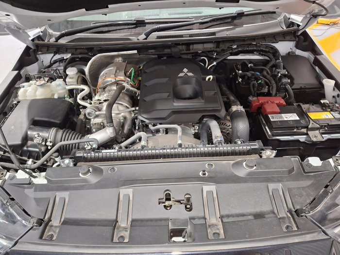 2024 Mitsubishi Triton GLS