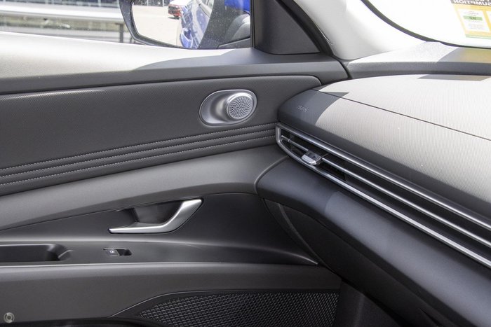 2025 Hyundai i30 Hybrid